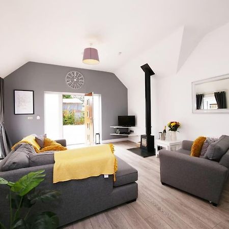 Hoxne Cottages - Daisy Cottage With Private Hot Tub ヨーク エクステリア 写真
