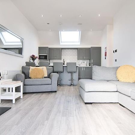 Hoxne Cottages - Daisy Cottage With Private Hot Tub ヨーク エクステリア 写真